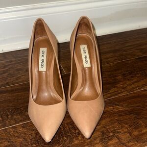 Steve Madden pumps